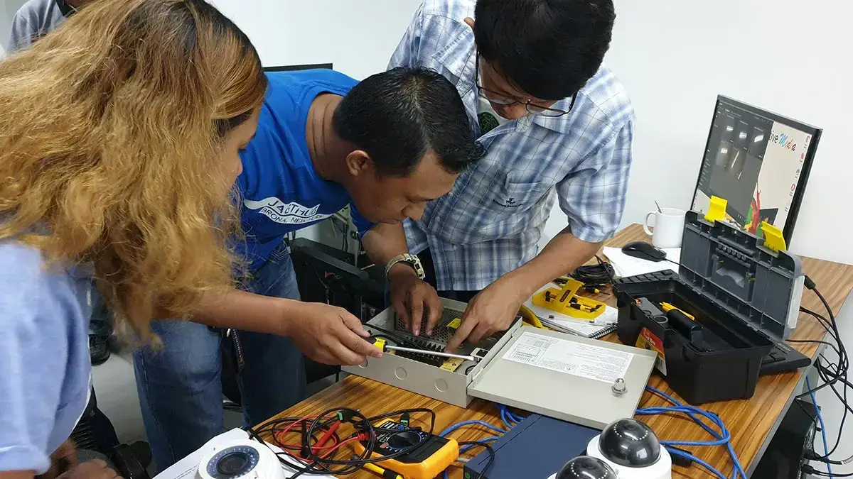 cctv operator security guard solar power fdas course training Philippines
