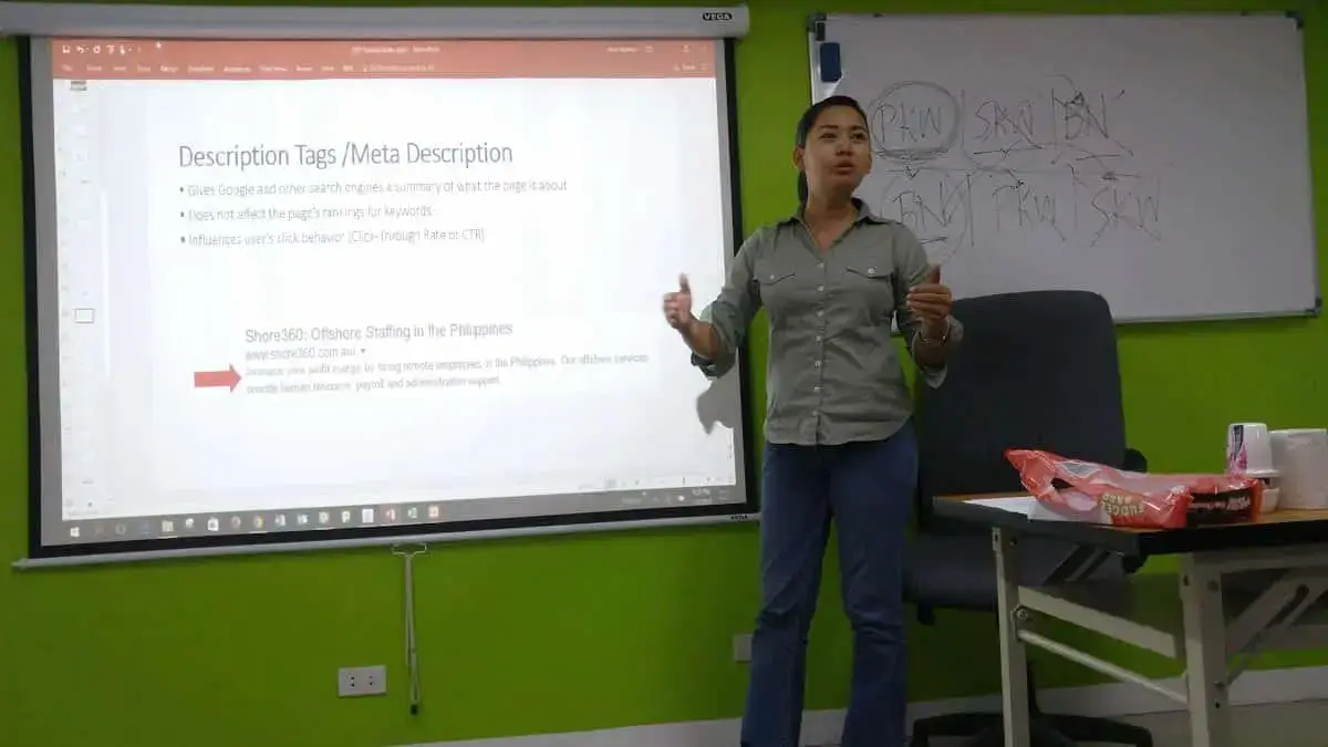 Instructor teaching SEO training course in the Philippines
