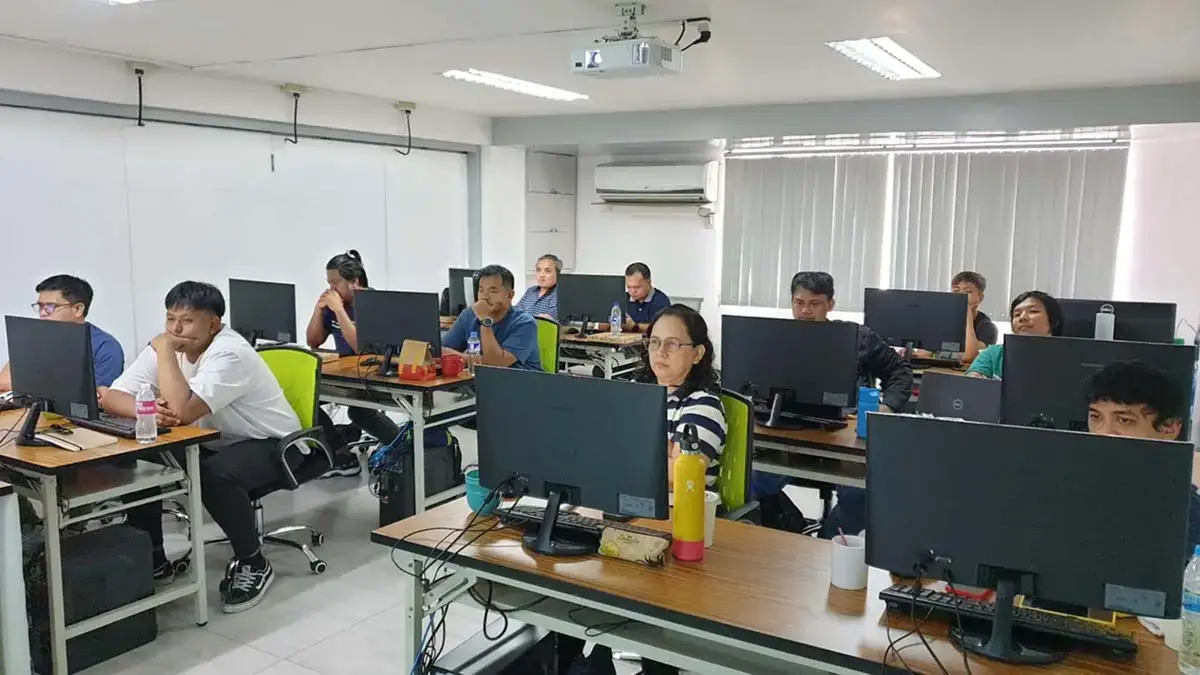 Hands-on AWS cloud training session in the Philippines